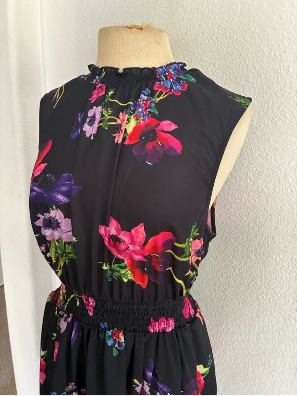 ModCloth floral dress with pockets - Picture 3 of 6
